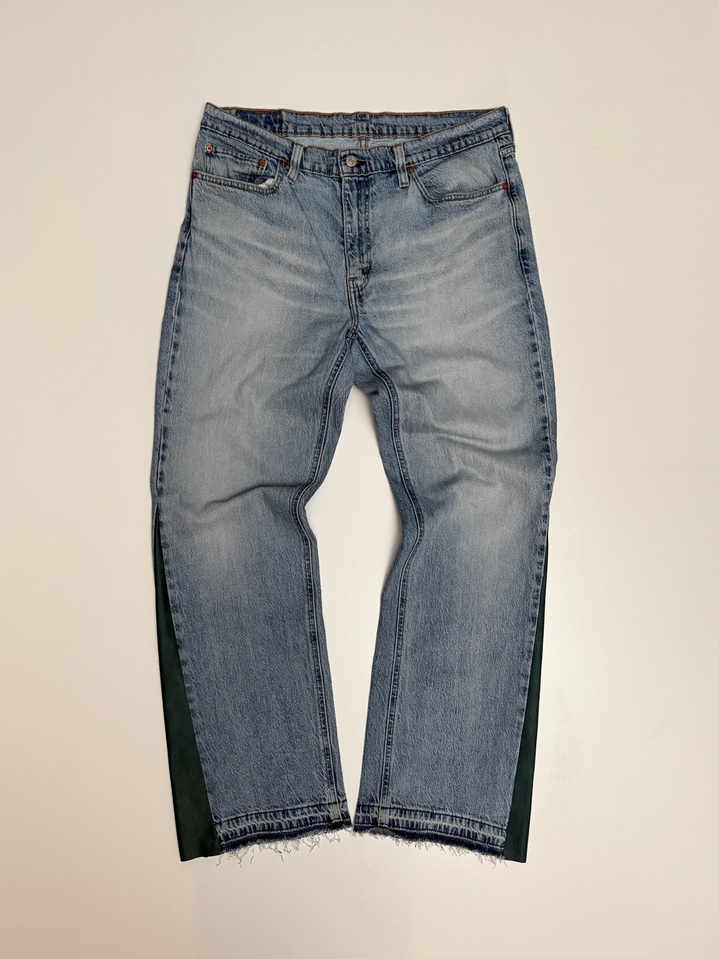 clean leather flair   36x32