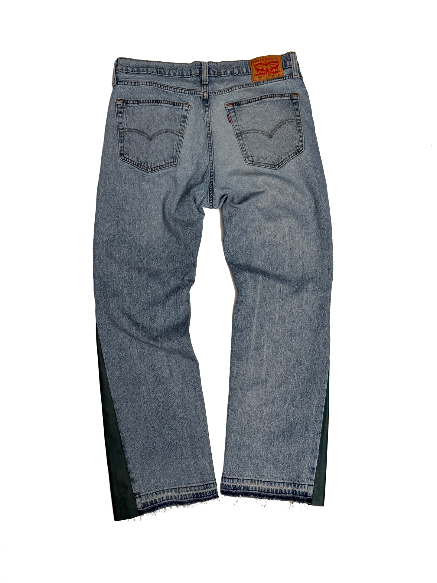 clean leather flair   36x32